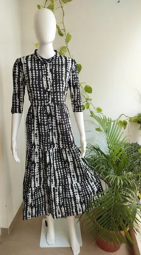 Cotton Layered Back - Black & White